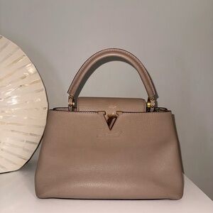 Louis Vuitton Taupe Handbag